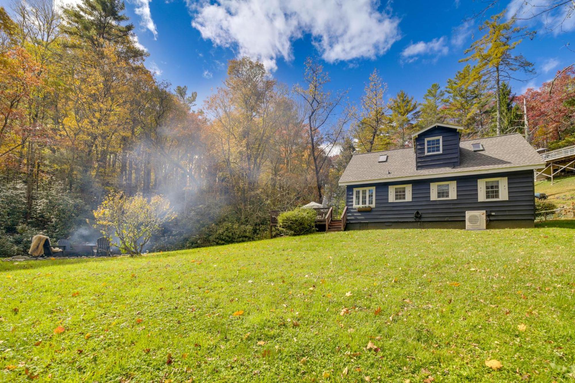 Enchanting Highlands Cottage With Pond And Falls! Dış mekan fotoğraf